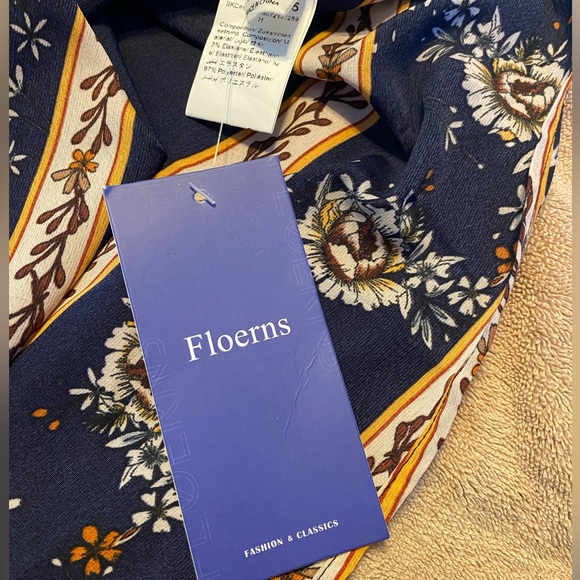 Halter style Dress. Long ties behind neck ,  size XL - Picture 7 of 10